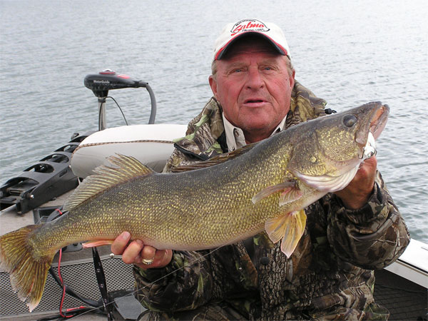 Roderick recommends best of Chubby darter fishing lure Maren recommend Drunk mmf porn